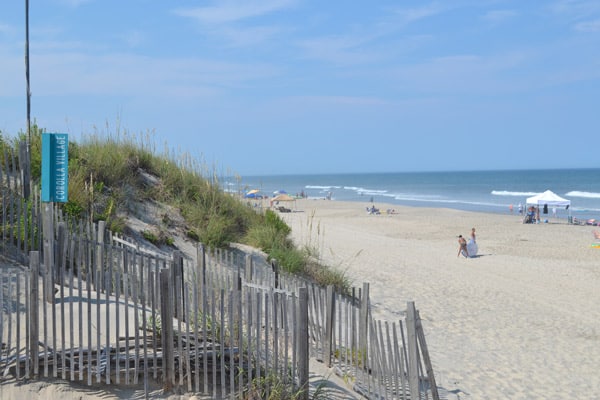 Currituck Lighthouse Beach Access - Corolla Beach Guide